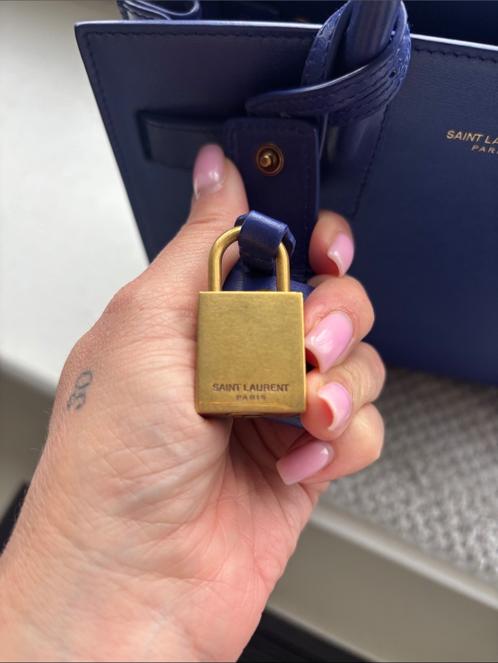 Saint Laurent Nano Sac De Jour Style Satchel - Picture 12 of 16